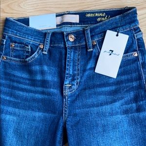 NWT 7 for all mankind size 26 skinny jeans